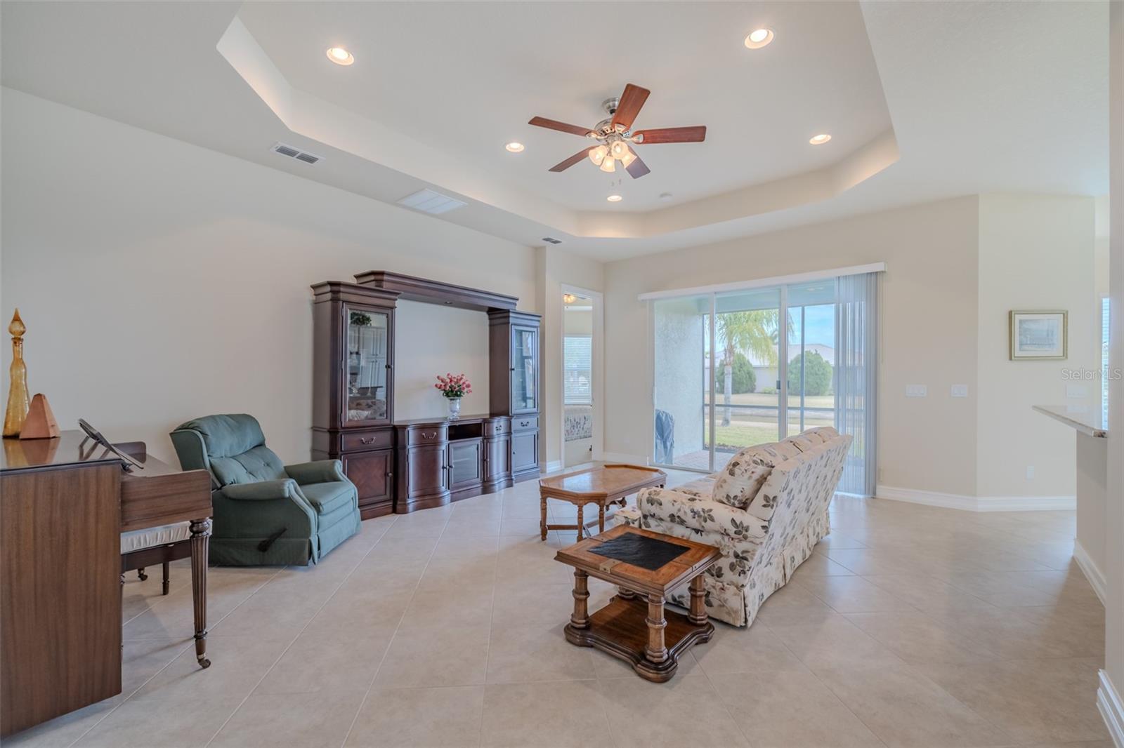 VALENCIA LAKES TR J PH 1 - Residential