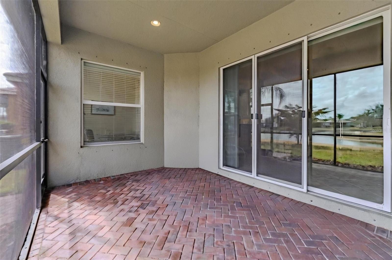 VALENCIA LAKES TR J PH 1 - Residential