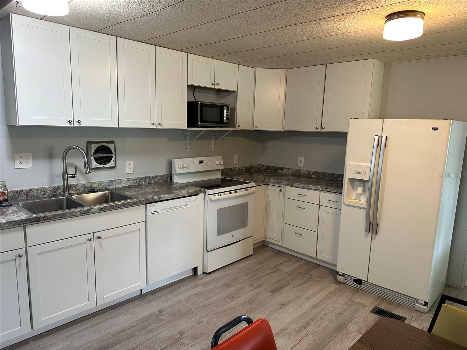 TIDEVUE ESTATES FIRST ADD - Residential