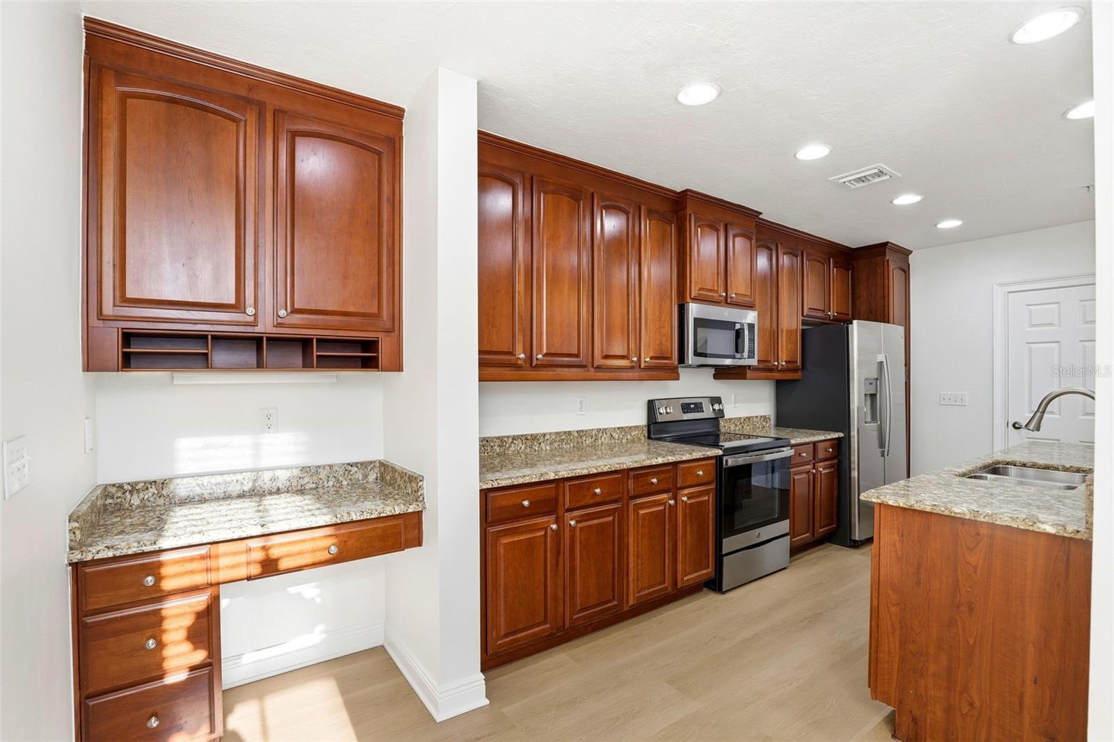 BALDWIN PARK REP 01 - Residential Lease