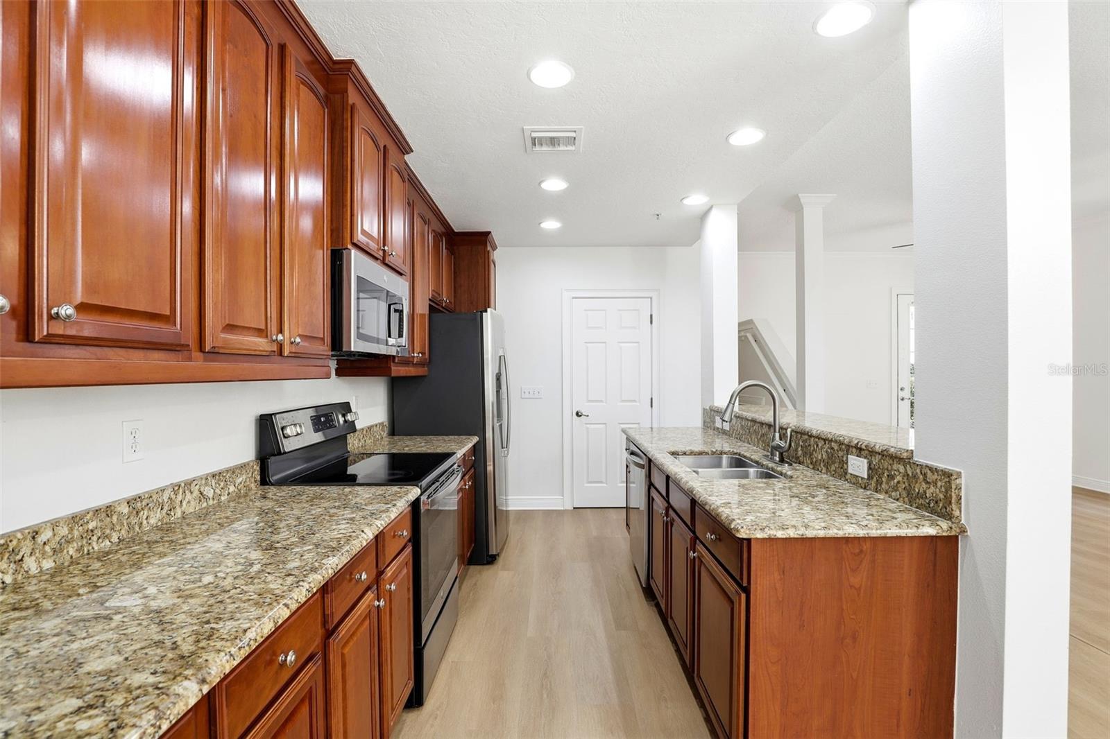 BALDWIN PARK REP 01 - Residential Lease