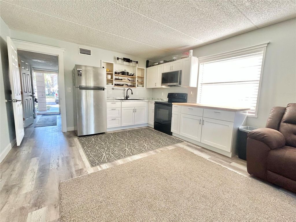 Photo of 2275 62nd Avenue N #101, St Petersburg, FL 33702 (MLS # TB8455270)