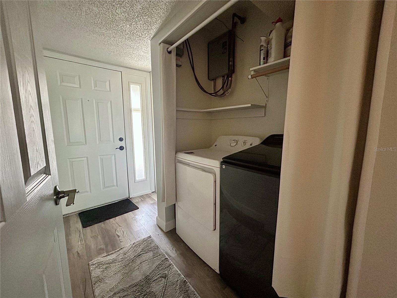 CHATEAUX VERSAILLES - Residential