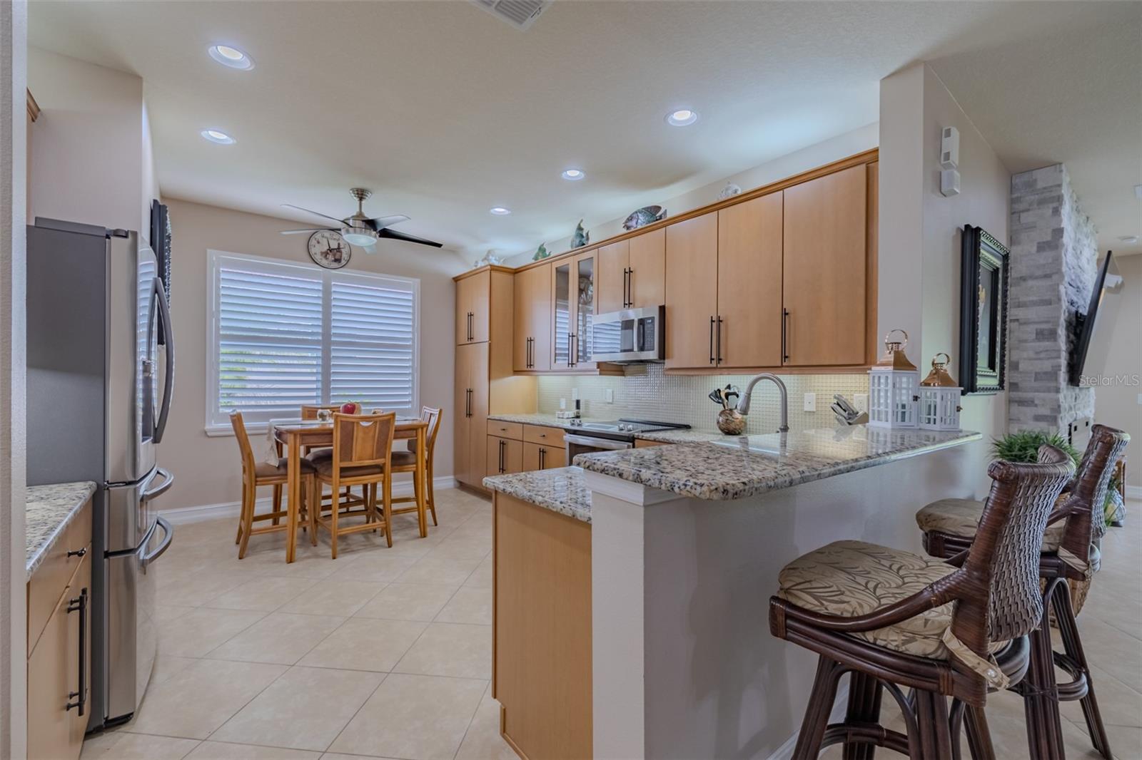 VALENCIA LAKES TR MM PH - Residential