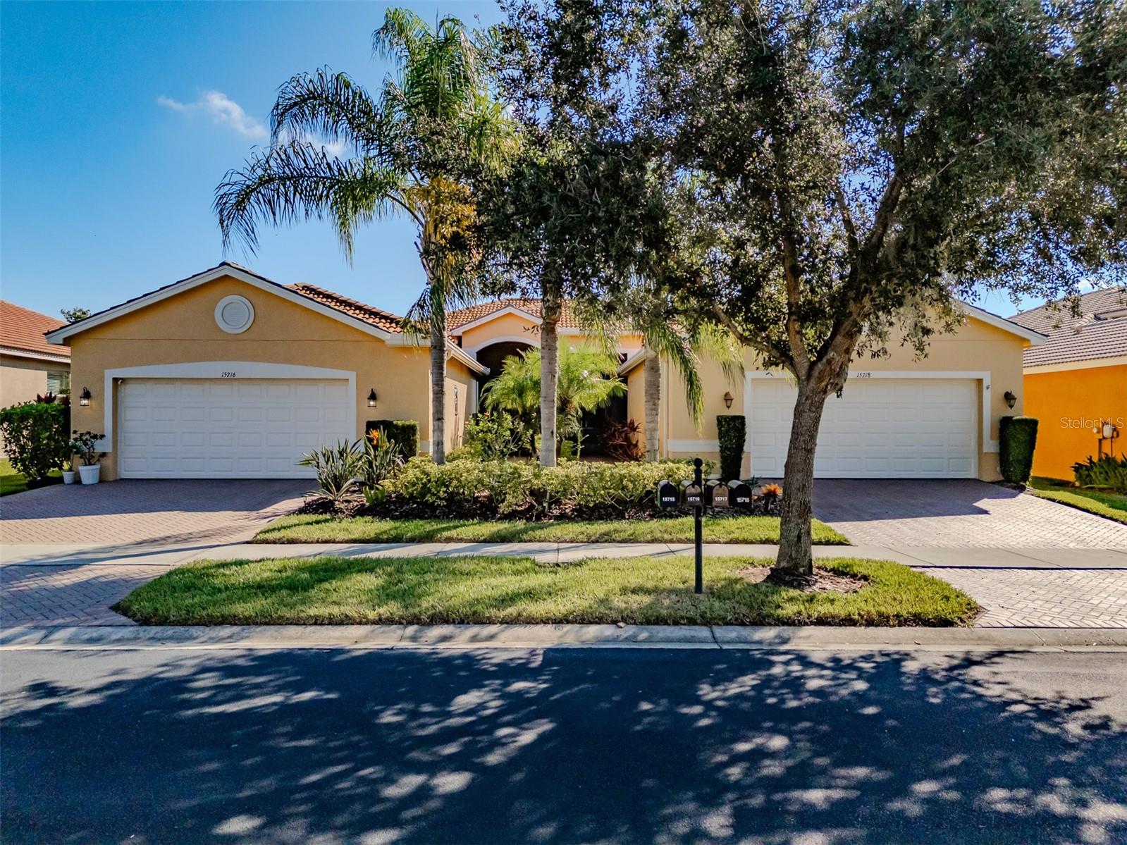 VALENCIA LAKES TR MM PH - Residential