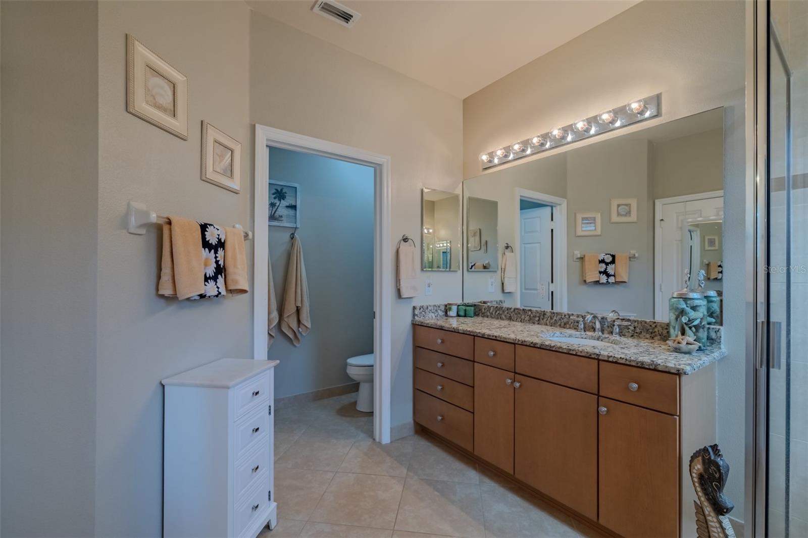 VALENCIA LAKES TR MM PH - Residential