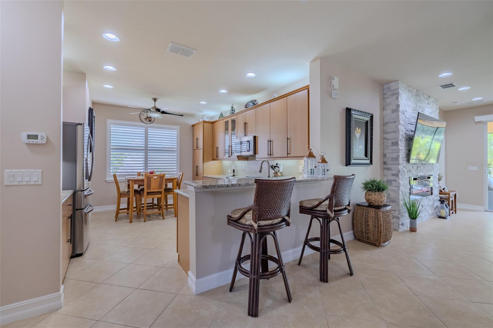 VALENCIA LAKES TR MM PH - Residential
