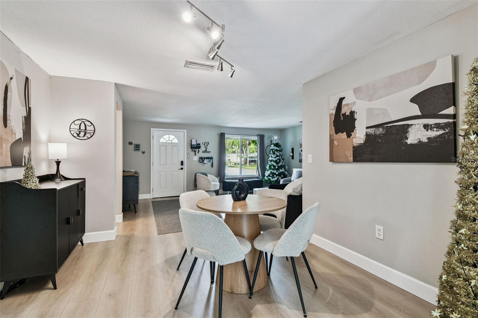 TANGELO GROVE VILLAGE - Residential