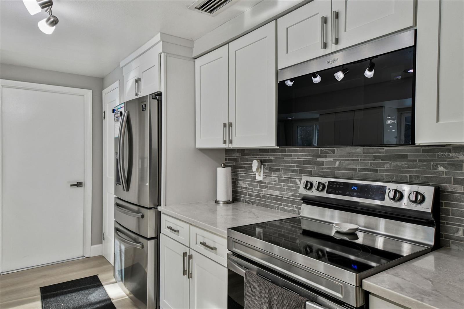 TANGELO GROVE VILLAGE - Residential