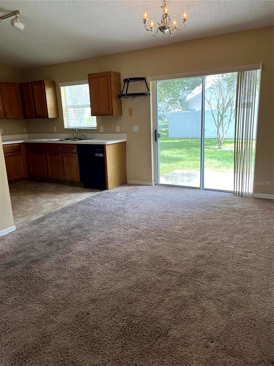 COUNTRY LANDING - Residential Lease