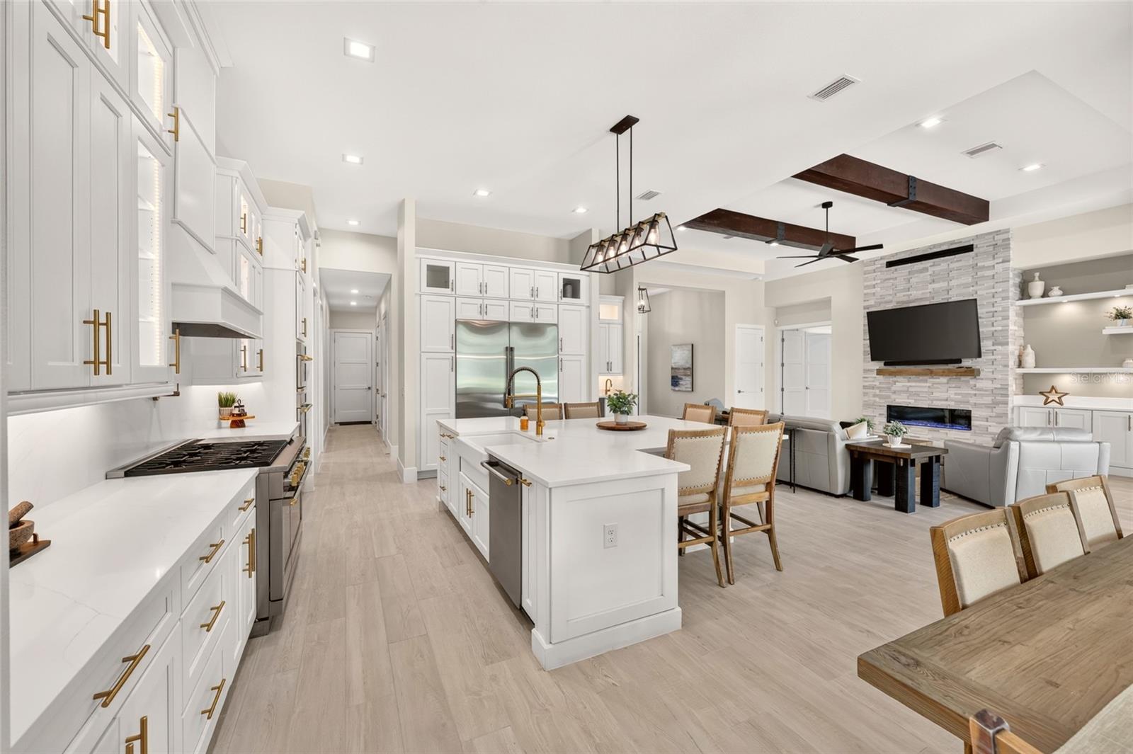 1060 SE 52ND COURT