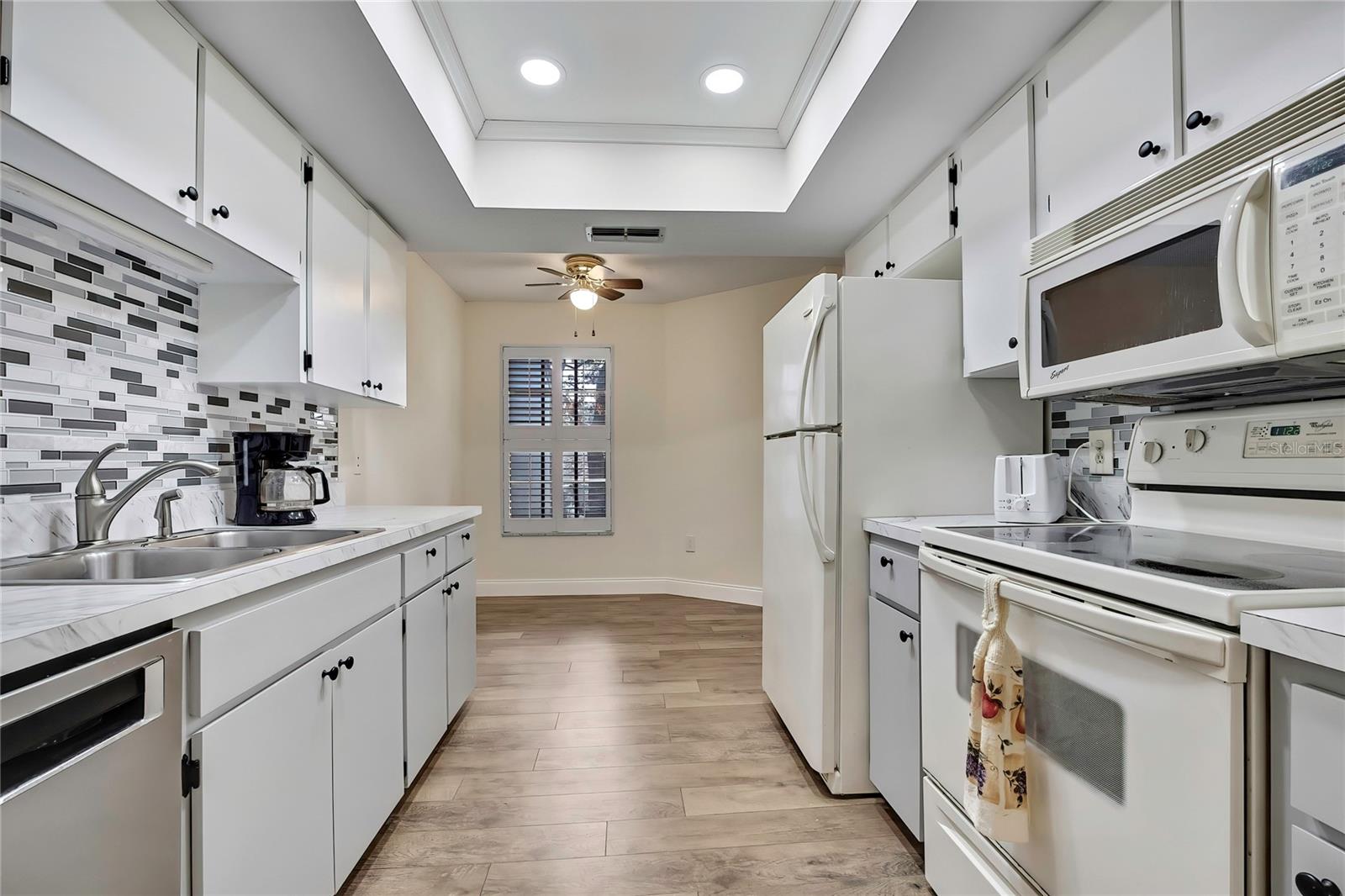 TMBR PINES PN GR VL - Residential