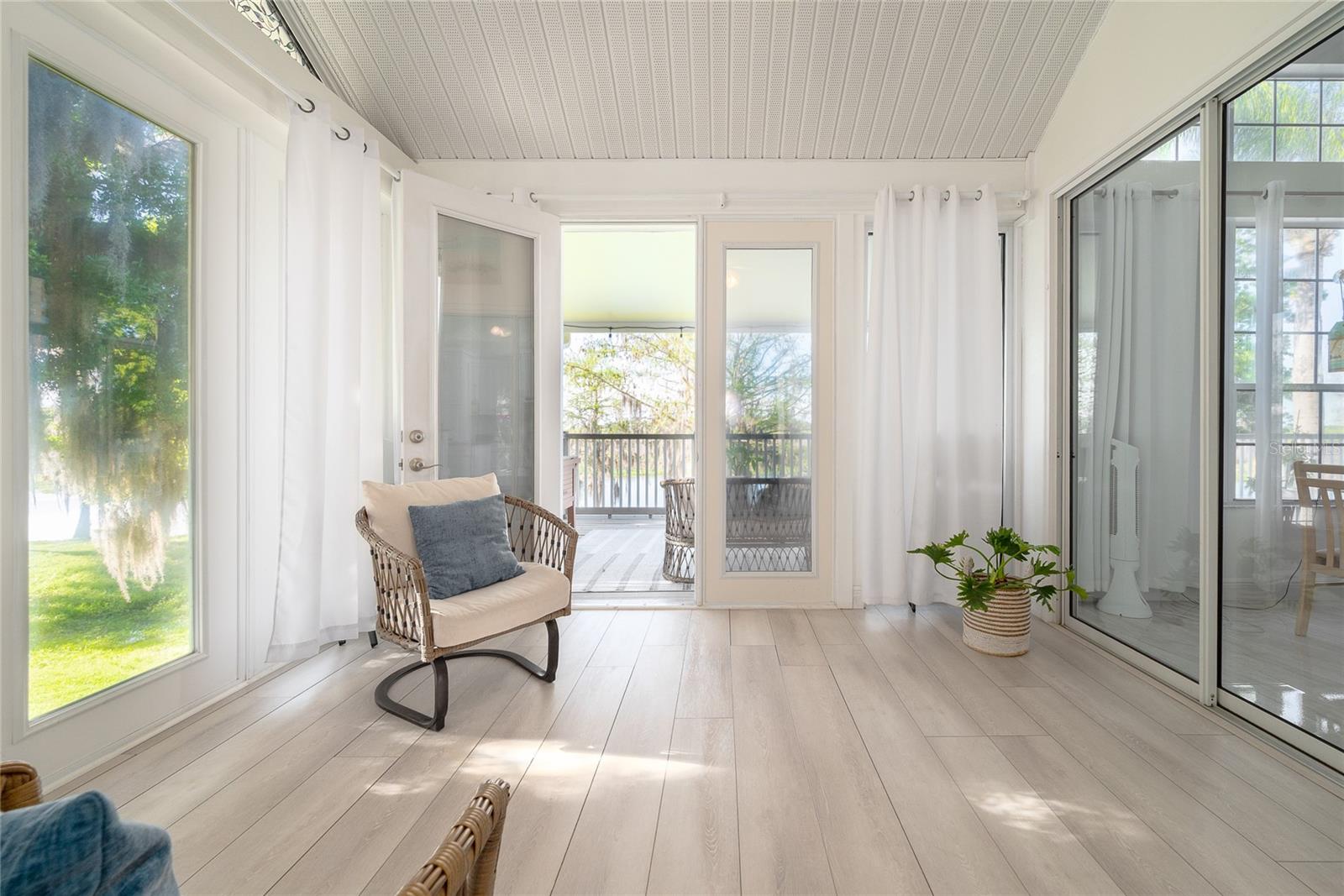 RIVER OAKS - Residential