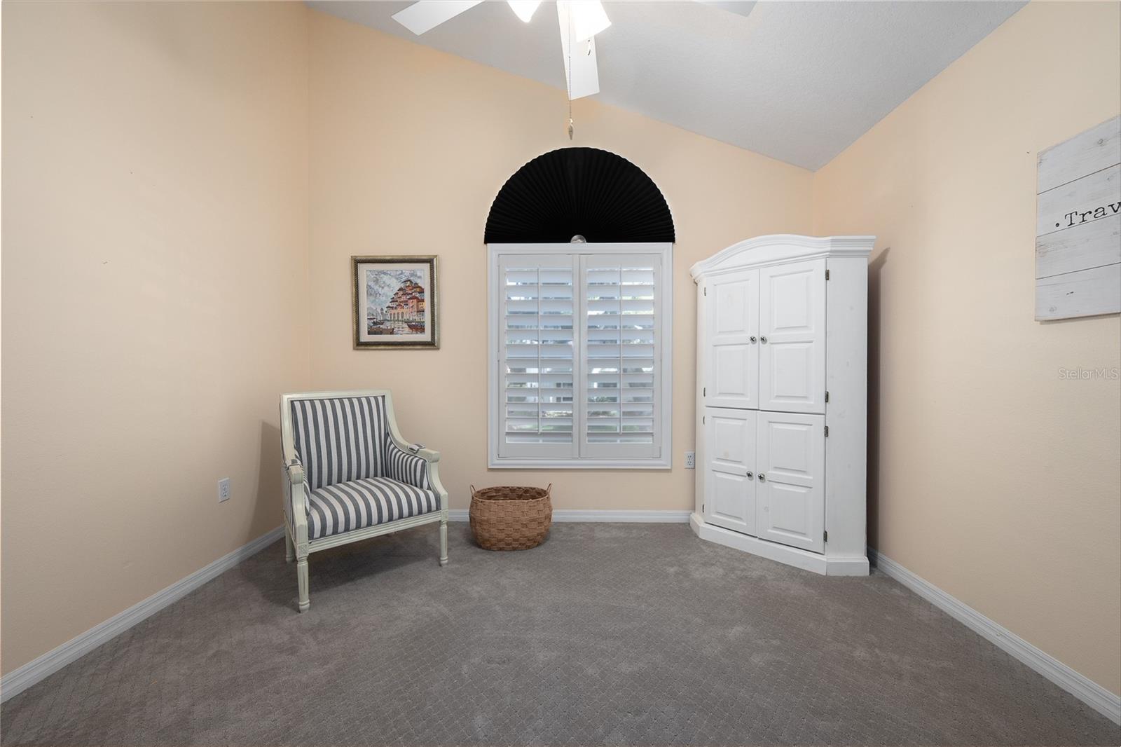 RIVER OAKS - Residential