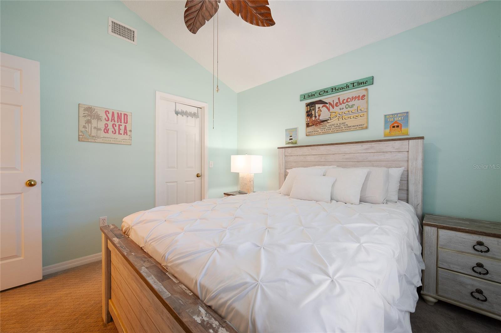 RIVER OAKS - Residential