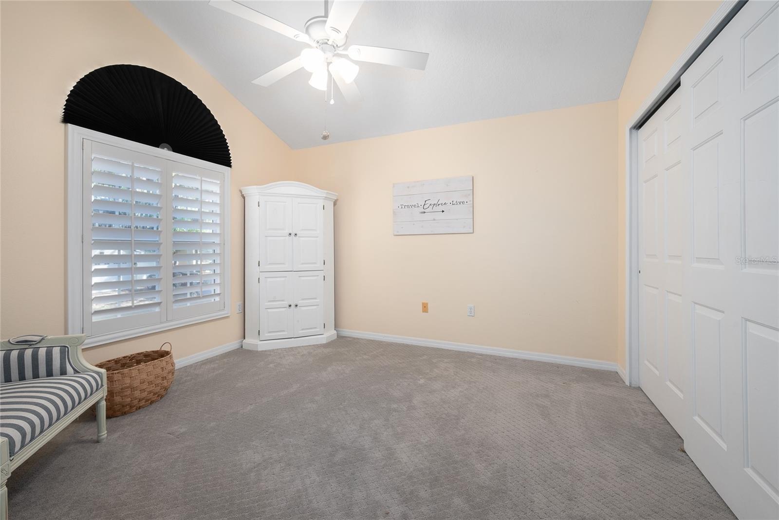 RIVER OAKS - Residential