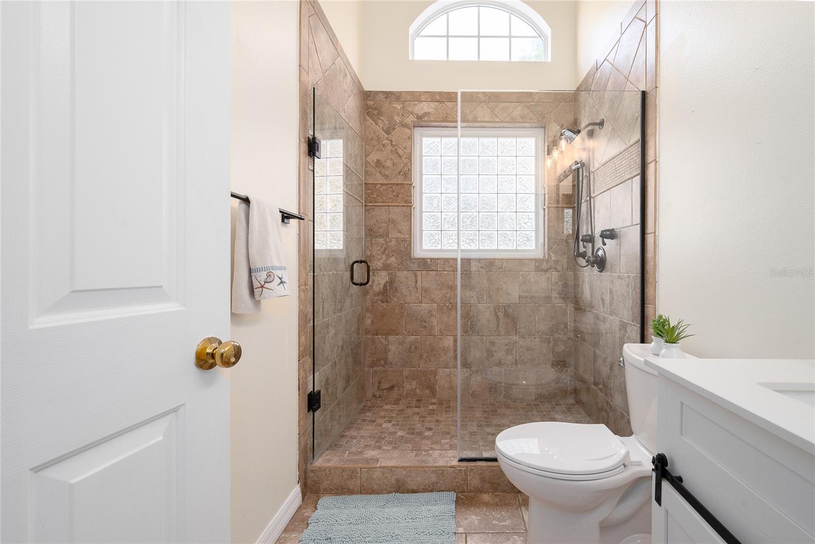 RIVER OAKS - Residential