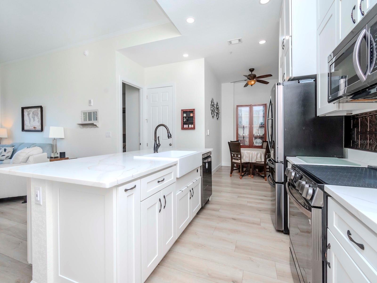700 S HARBOUR ISLAND BOULEVARD 807