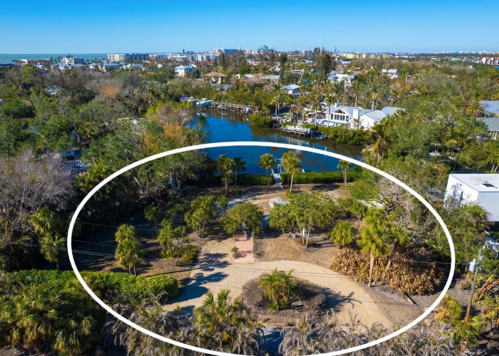 SANDERLING CLUB/SIESTA PROPERTIES INC - Land