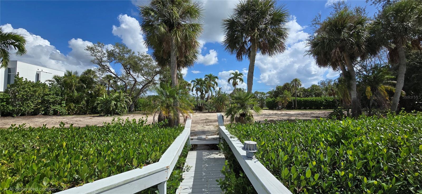 SANDERLING CLUB/SIESTA PROPERTIES INC - Land