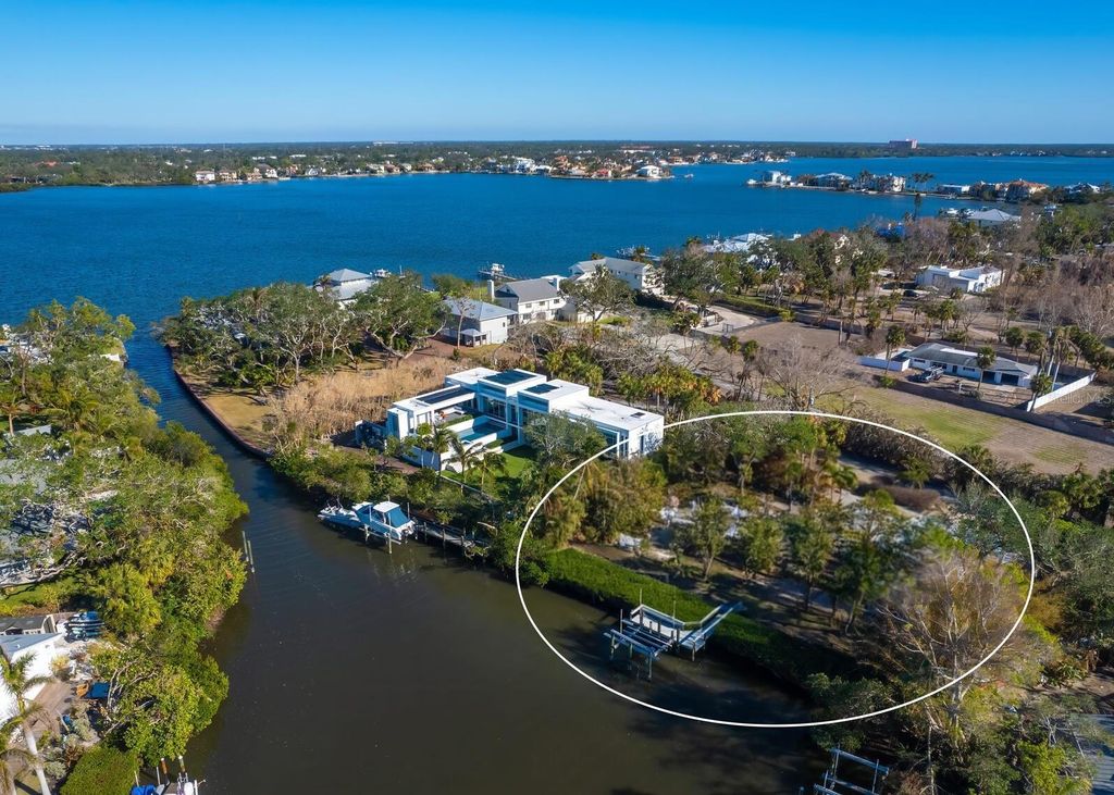 Photo of 1221 S Basin Lane, Sarasota, FL 34242 (MLS # A4675910)