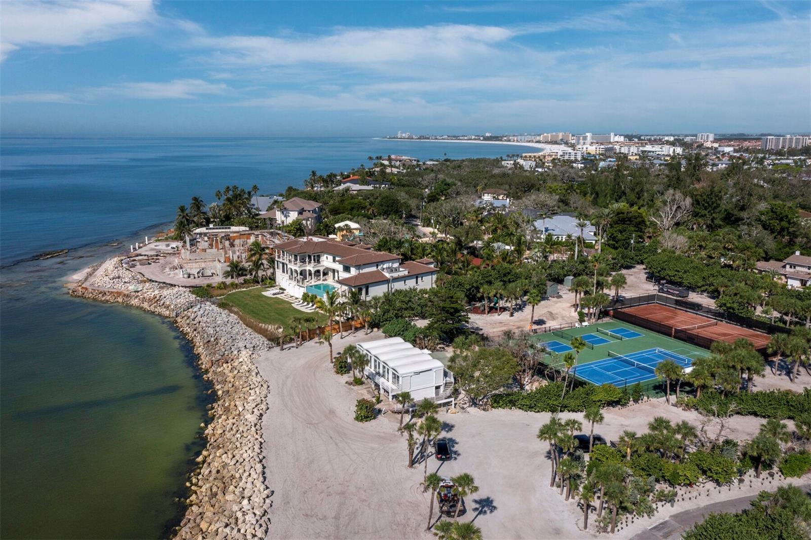 SANDERLING CLUB/SIESTA PROPERTIES INC - Land