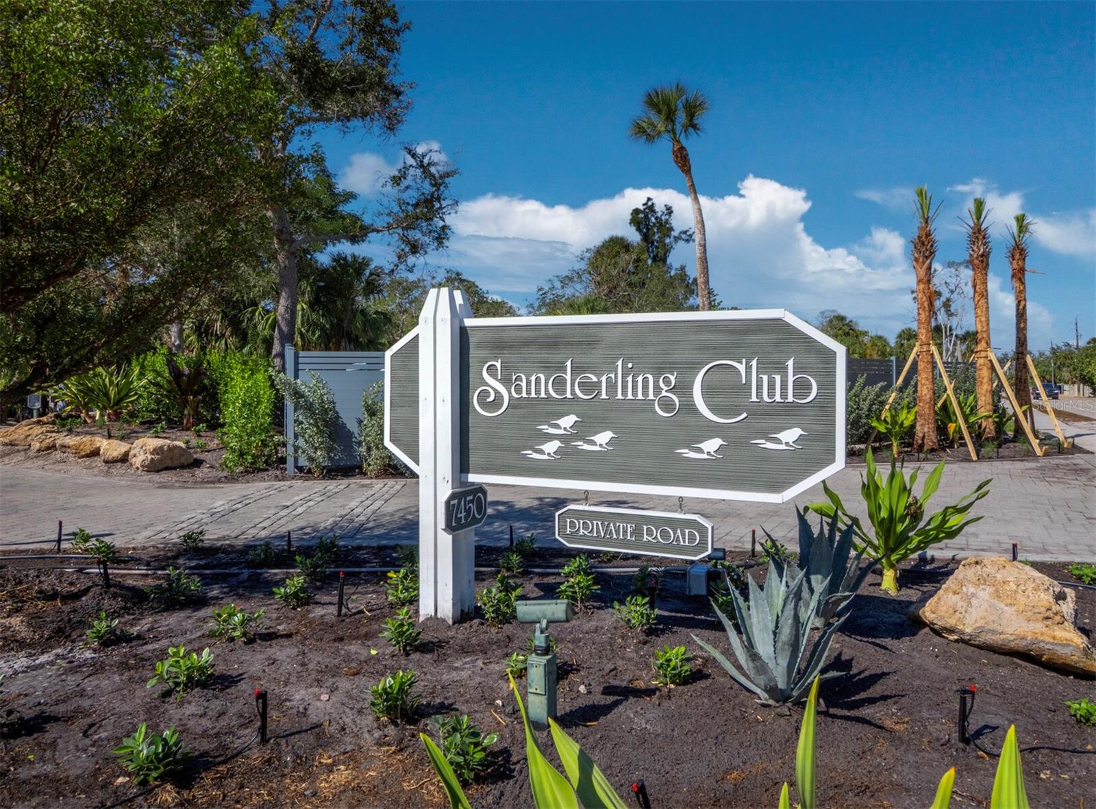 SANDERLING CLUB/SIESTA PROPERTIES INC - Land