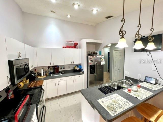 ISLANDS CURRY FORD - Residential