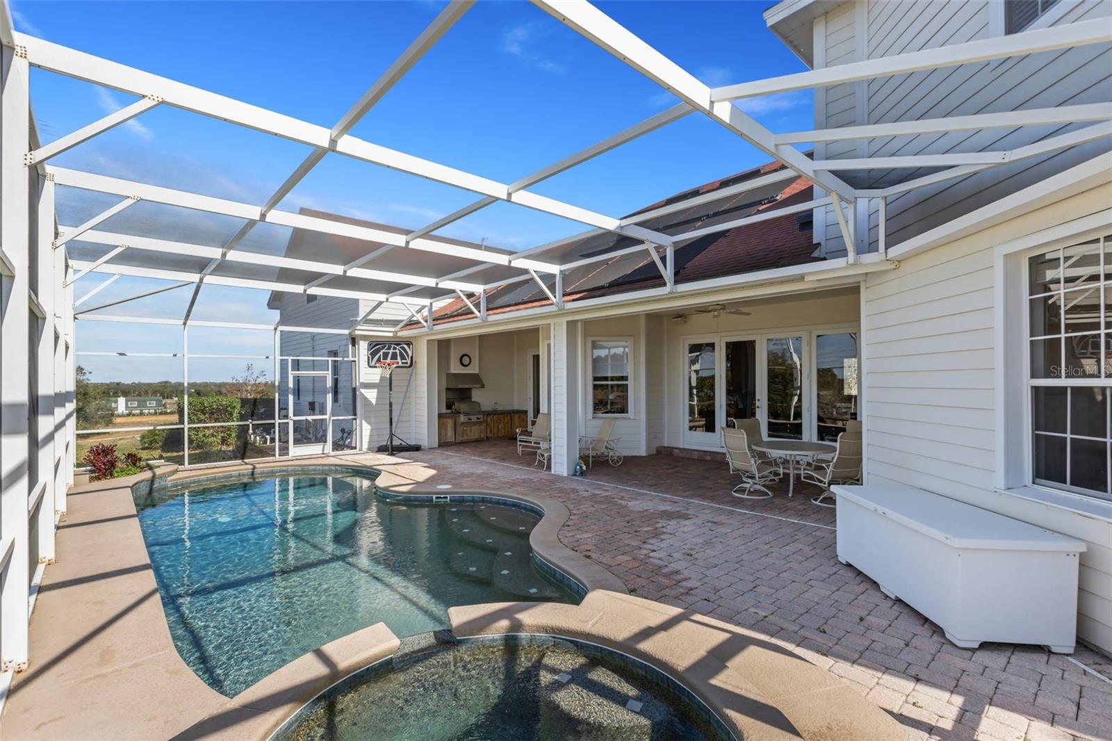 LAKE AVALON GRVS 2ND REP - Residential