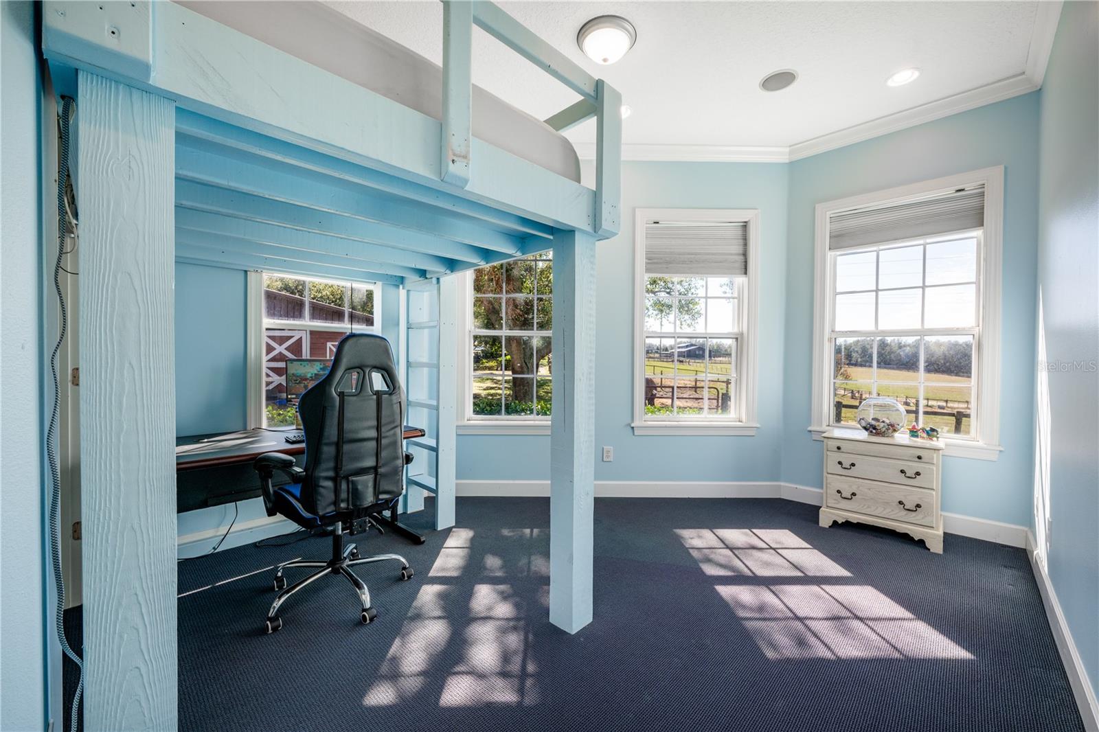 LAKE AVALON GRVS 2ND REP - Residential