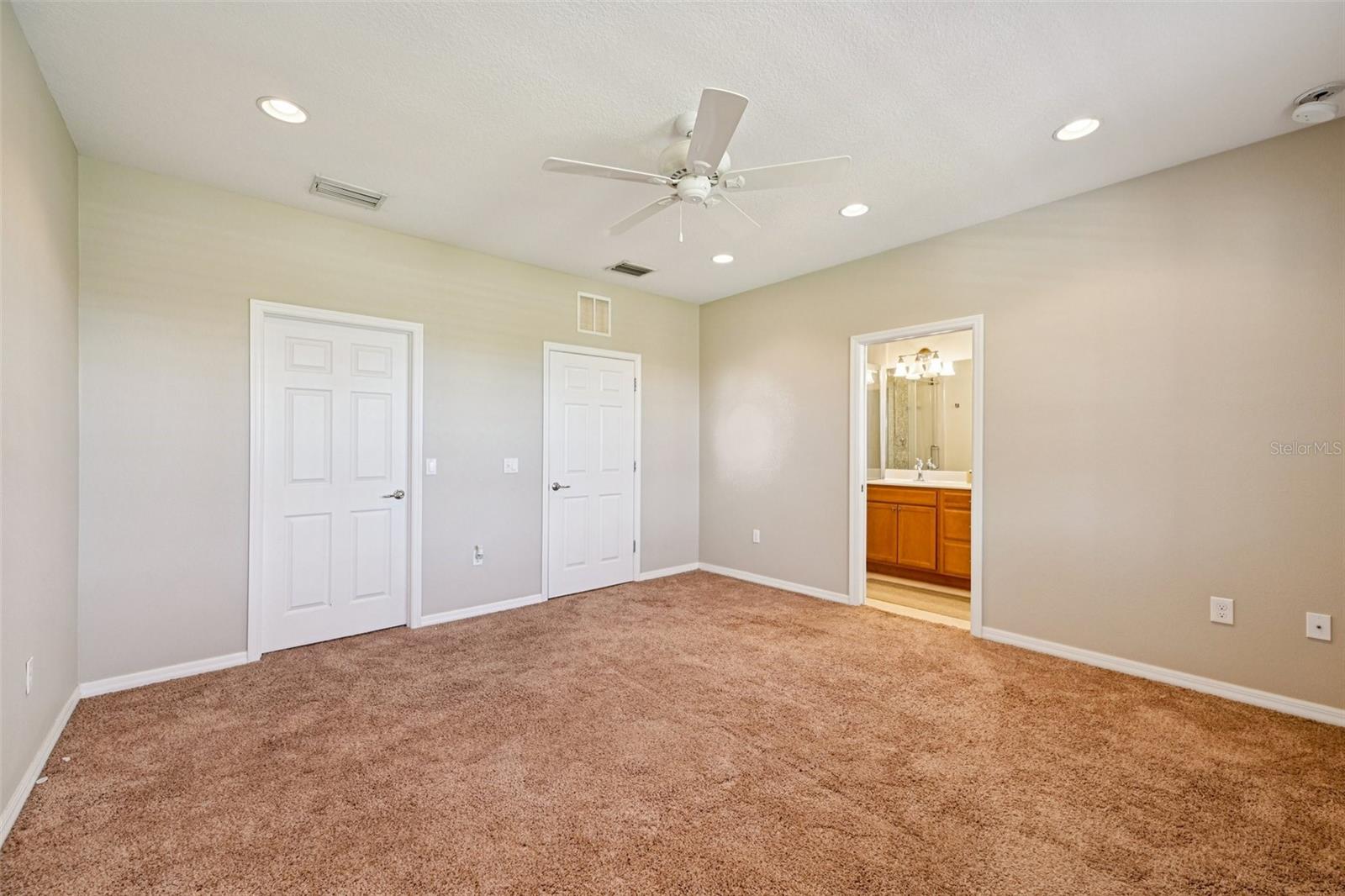 SAN MICHELE AT UNIVERSITY COMMONS - Residential