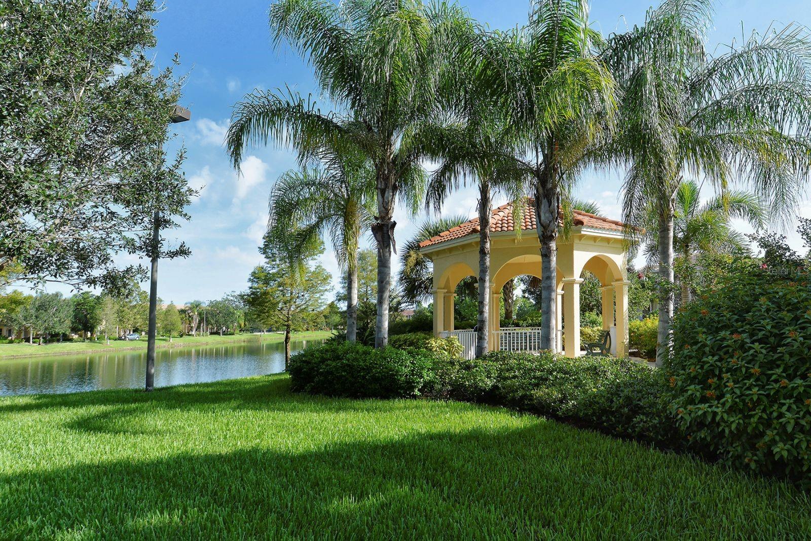 SAN MICHELE AT UNIVERSITY COMMONS - Residential