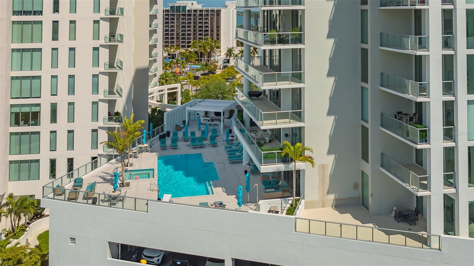 BAYSO SARASOTA CONDOMINIUM - Residential