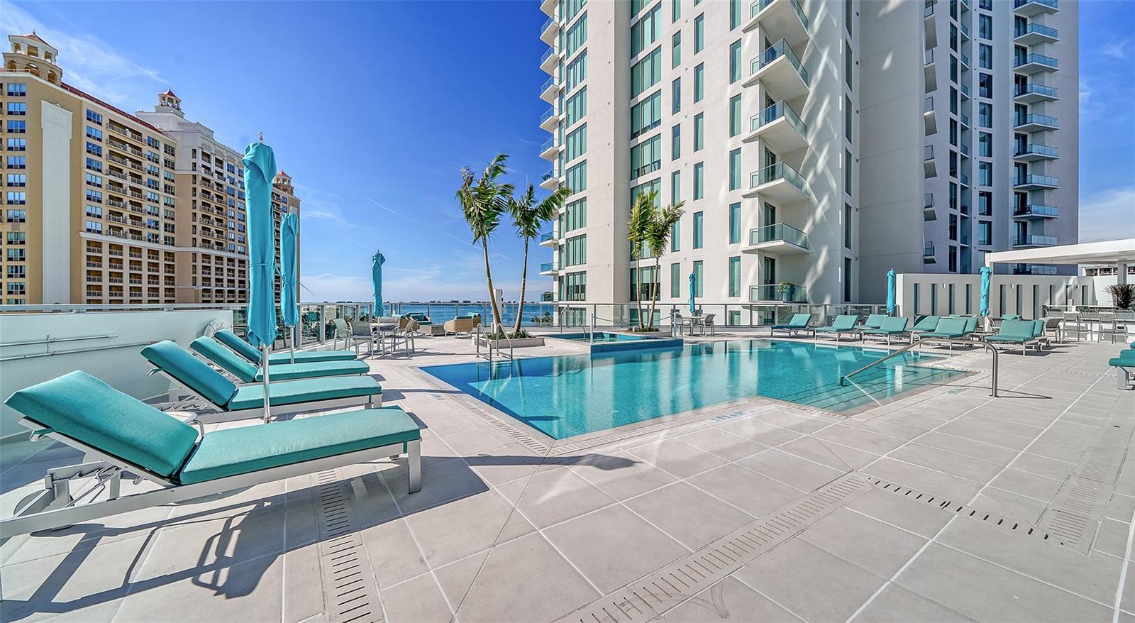 BAYSO SARASOTA CONDOMINIUM - Residential