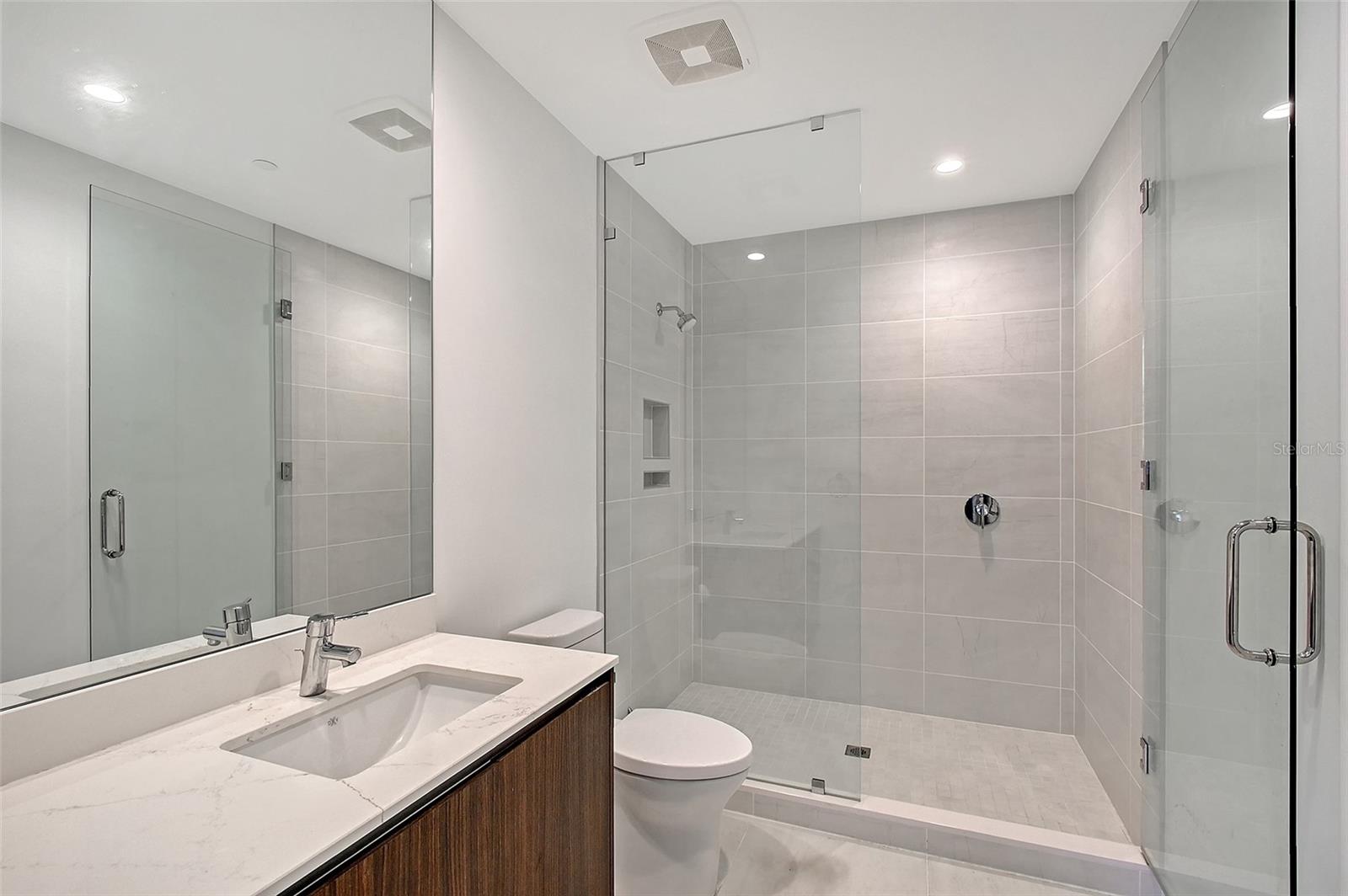 BAYSO SARASOTA CONDOMINIUM - Residential