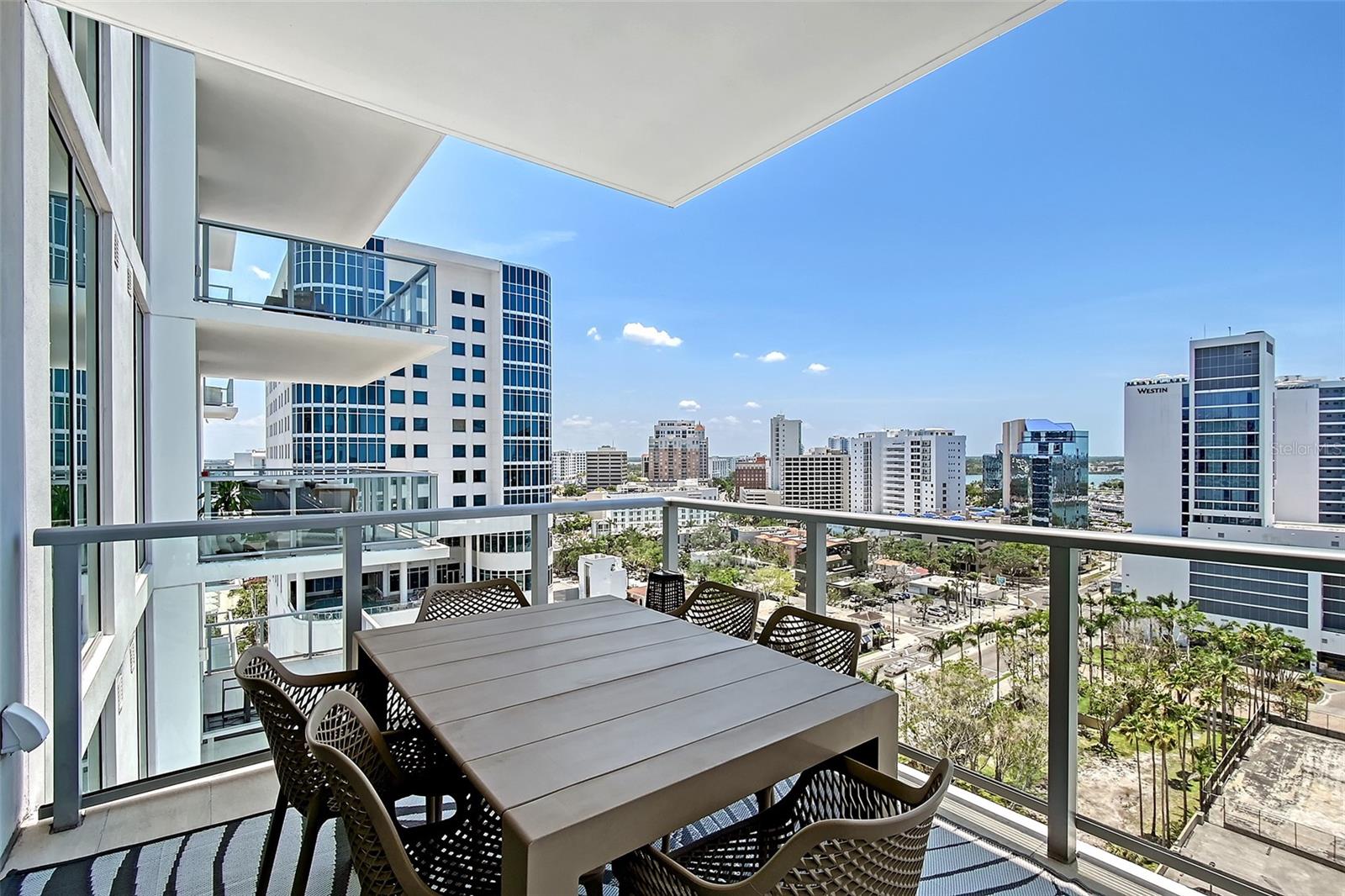 BAYSO SARASOTA CONDOMINIUM - Residential