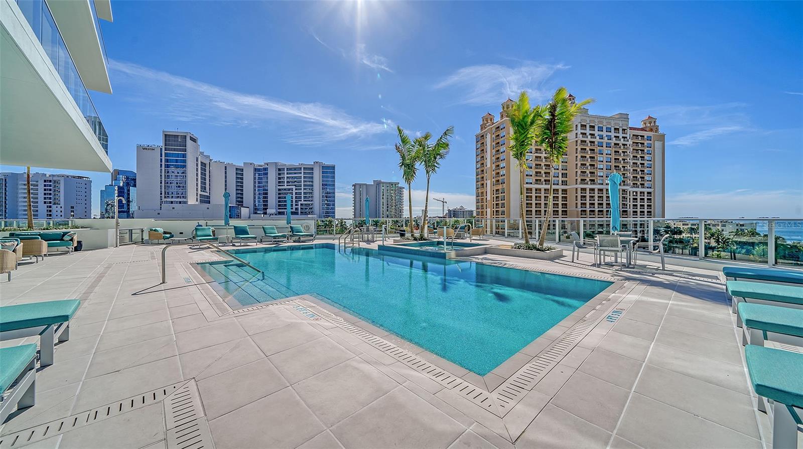 BAYSO SARASOTA CONDOMINIUM - Residential