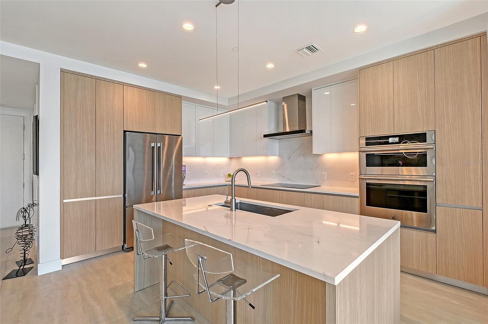 BAYSO SARASOTA CONDOMINIUM - Residential