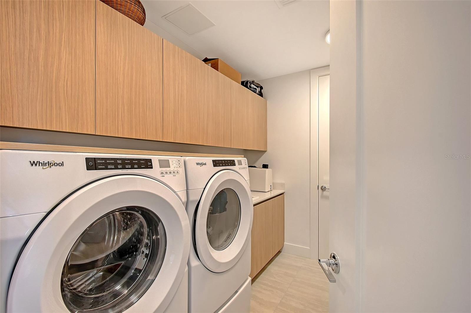 BAYSO SARASOTA CONDOMINIUM - Residential