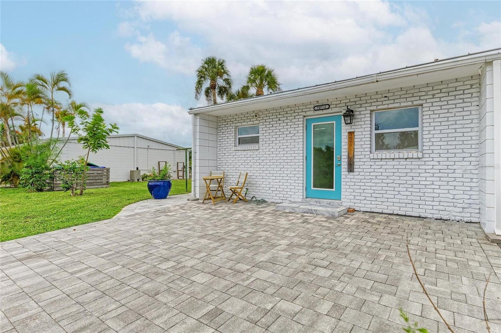 Photo of 707 Saint Judes Drive S #1, Longboat Key, FL 34228 (MLS # A4704345)