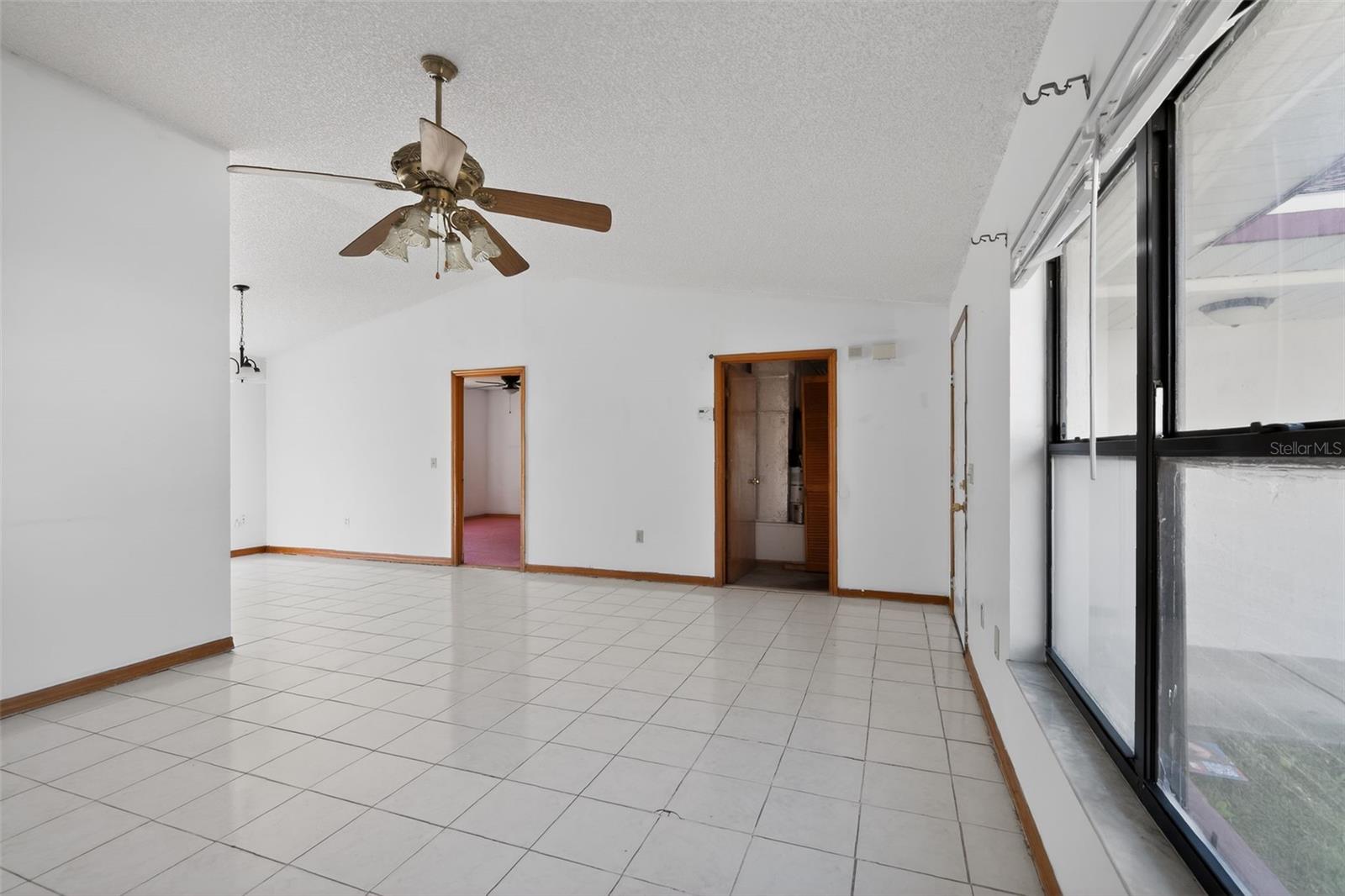 MARION OAKS UN 01 - Residential