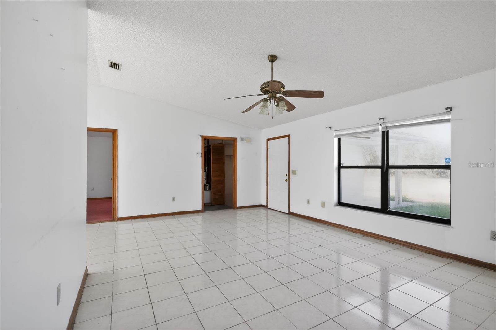 MARION OAKS UN 01 - Residential