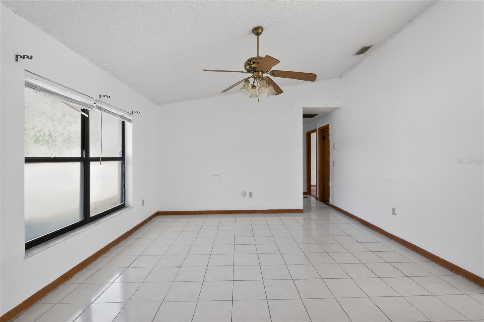 MARION OAKS UN 01 - Residential