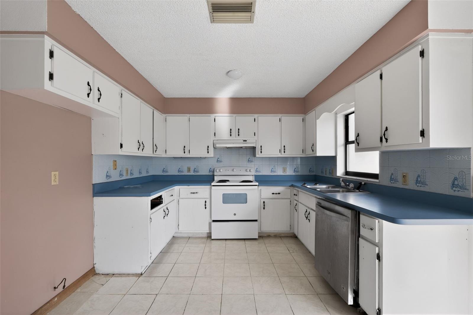 MARION OAKS UN 01 - Residential