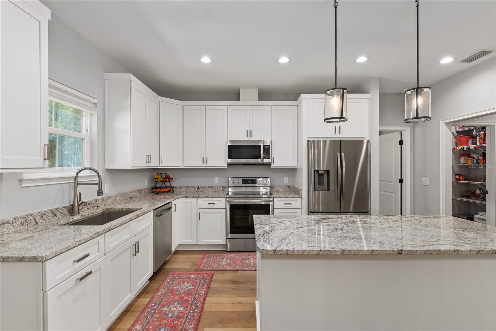 PEYTON'S PRESERVE PB 36 PG 7 LOT 12 OR 4781/1221 - Residential