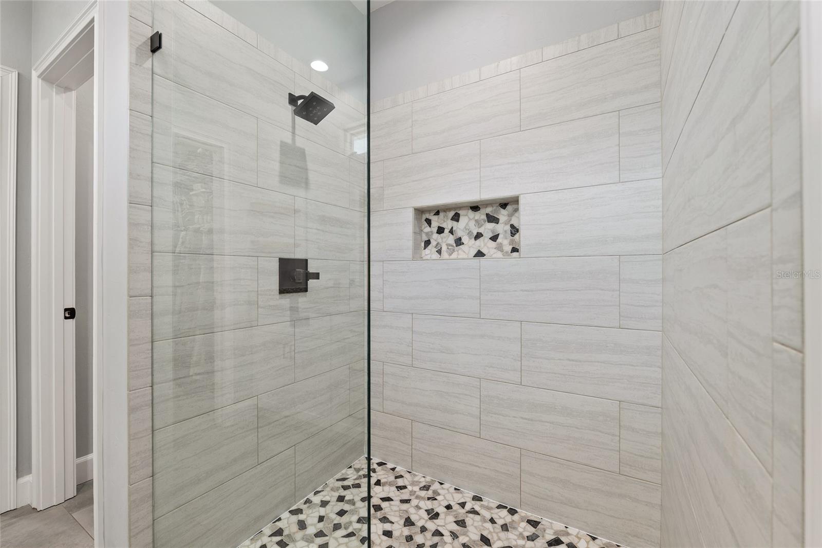 PEYTON'S PRESERVE PB 36 PG 7 LOT 12 OR 4781/1221 - Residential