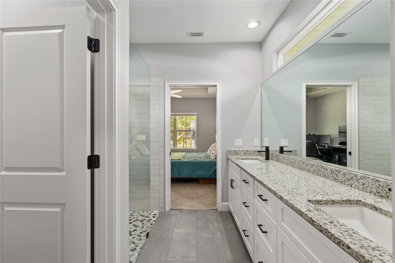 PEYTON'S PRESERVE PB 36 PG 7 LOT 12 OR 4781/1221 - Residential