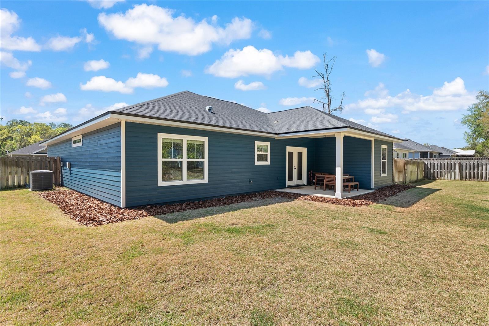 PEYTON'S PRESERVE PB 36 PG 7 LOT 12 OR 4781/1221 - Residential