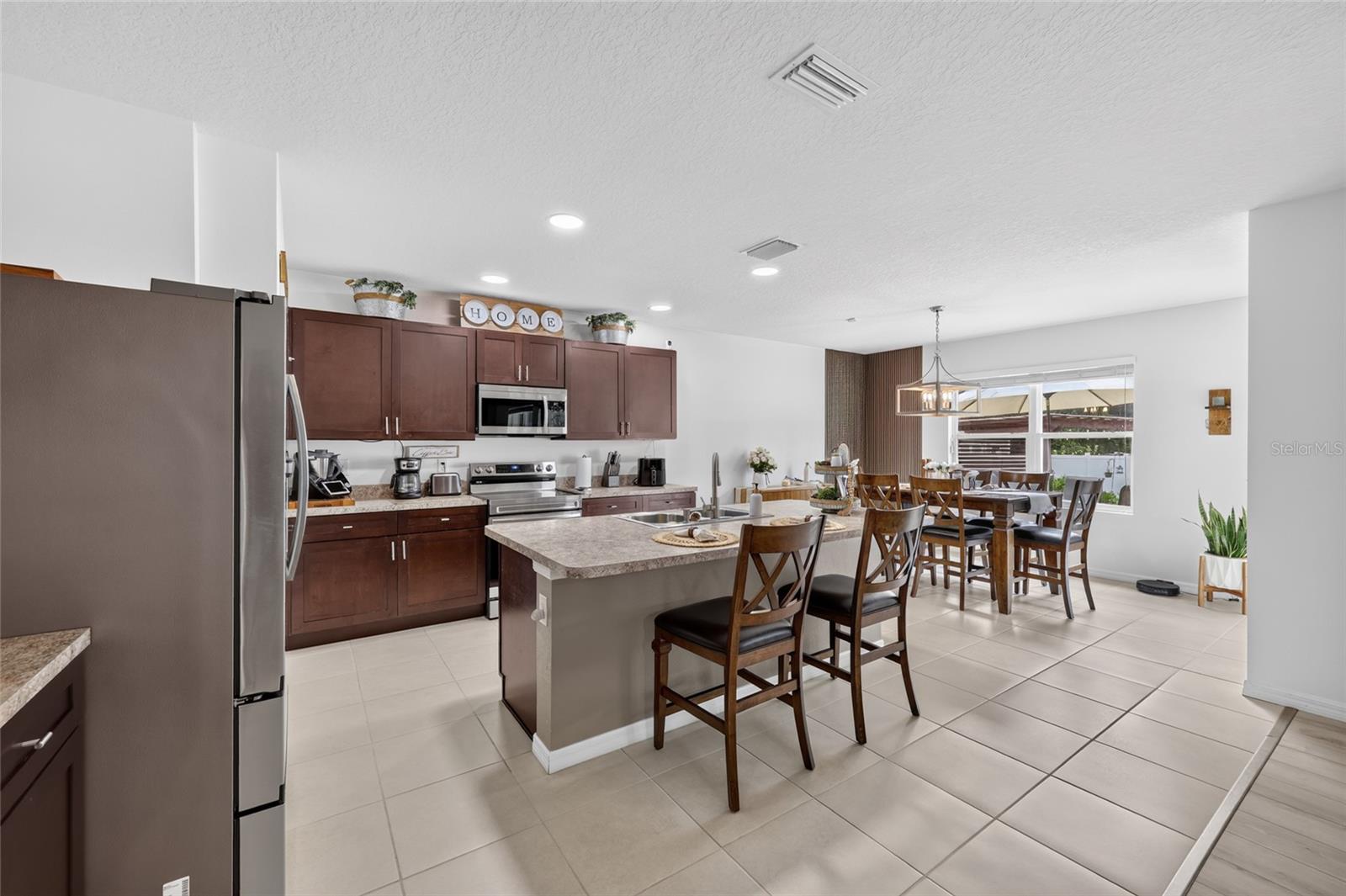 4222 NE 29TH PLACE