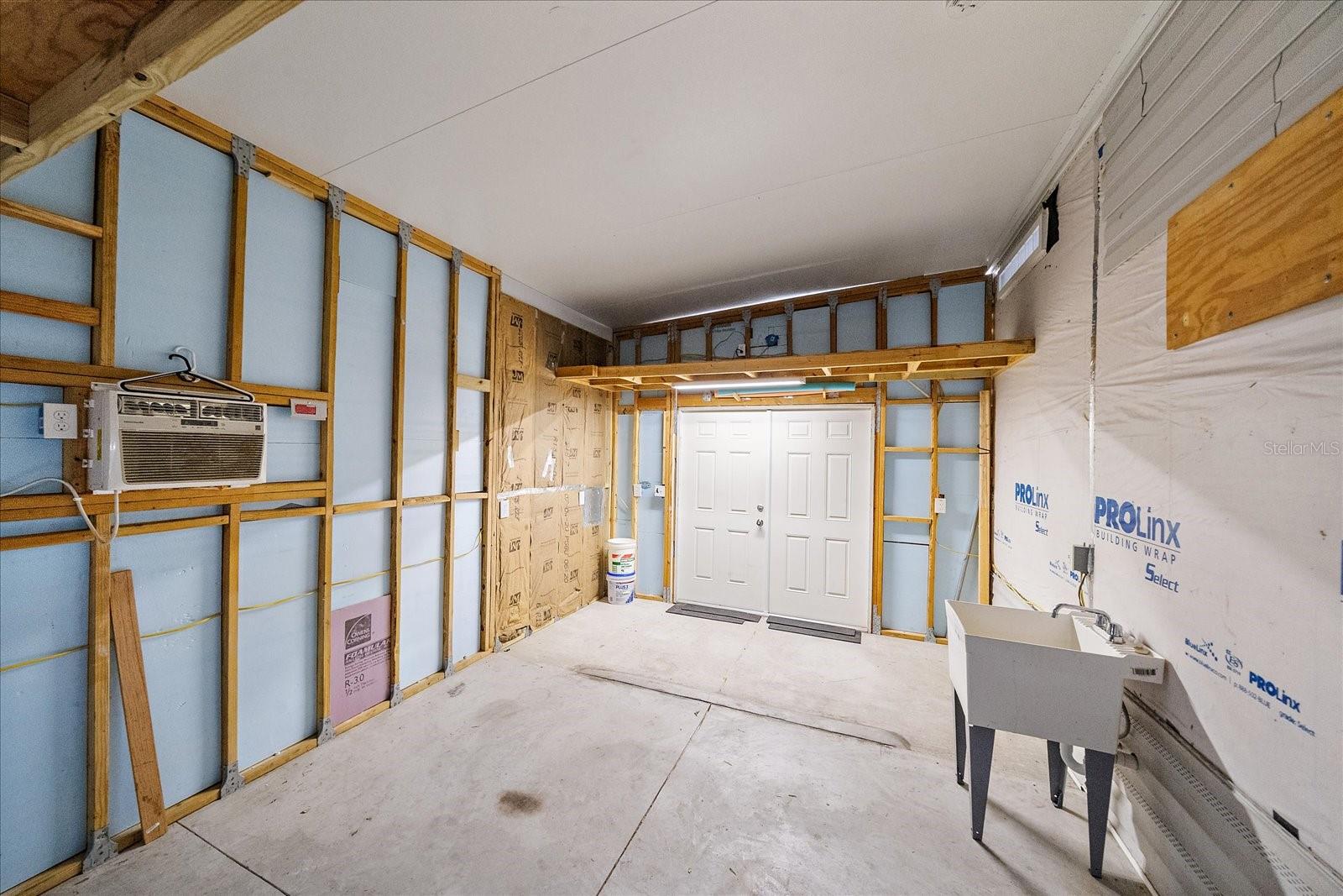 LEISURE LAKE MOBILE HOME PARK CO-OP - Residential